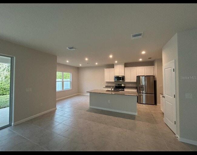 Building Photo - 11931 Thorncrest Dr