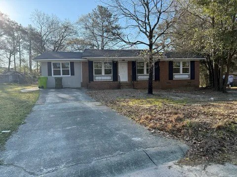 Foto principal - 32 King Arthur Ct