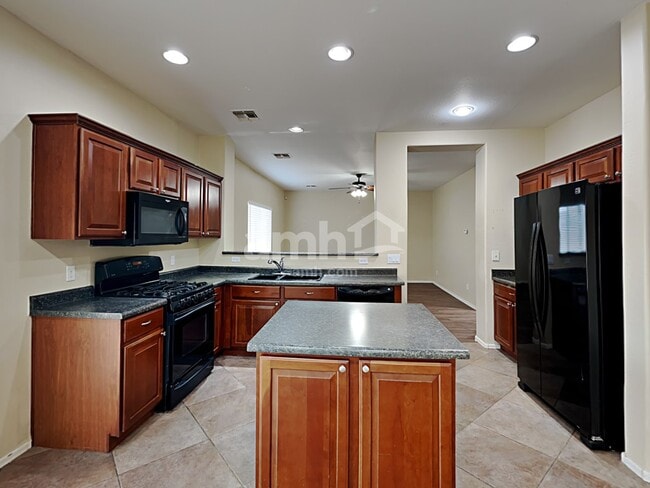 Building Photo - 17646 W Bridger St