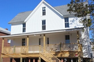 Building Photo - 205 Sir Walter Raleigh St