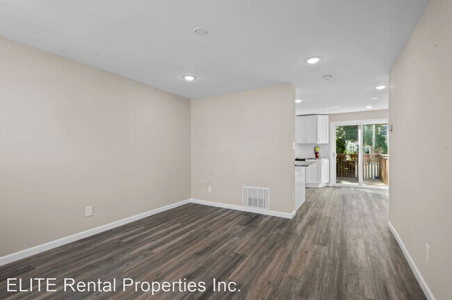 Building Photo - 3 br, 2 bath House - 636 Beech Ave.