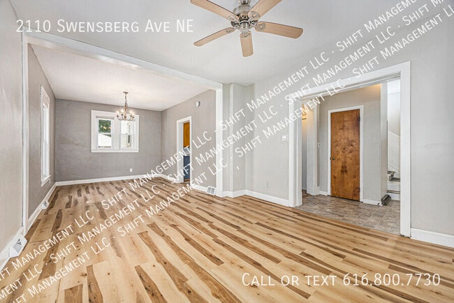 Foto del edificio - 2110 Swensberg Ave NE