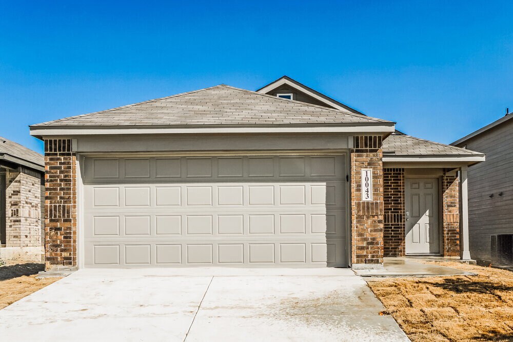 Foto principal - 10043 Mather Way