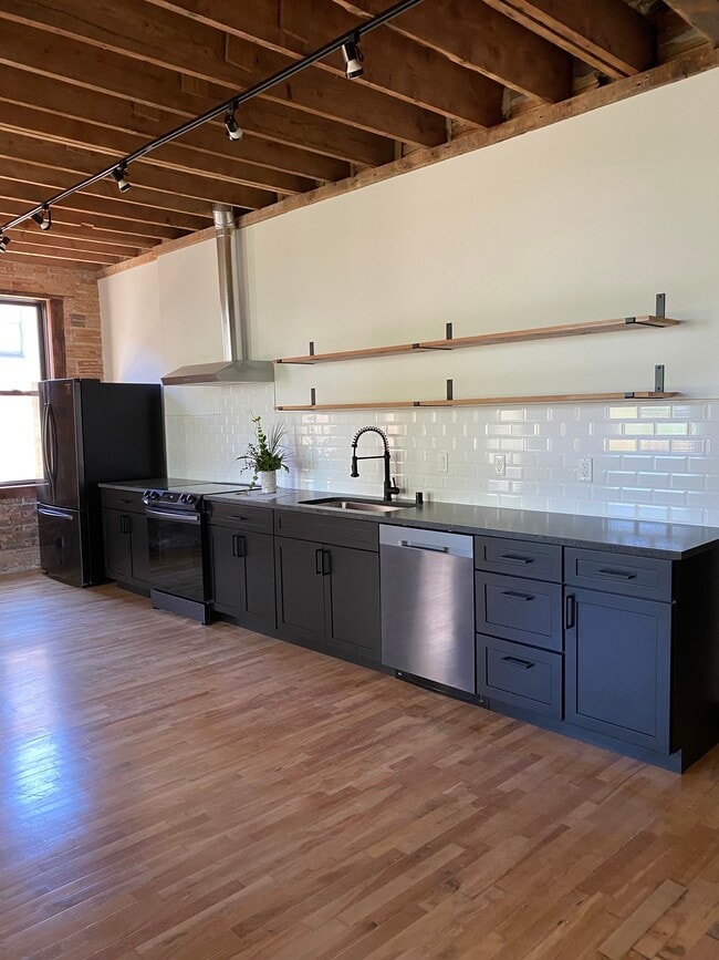 Kitchen - 403 Main St