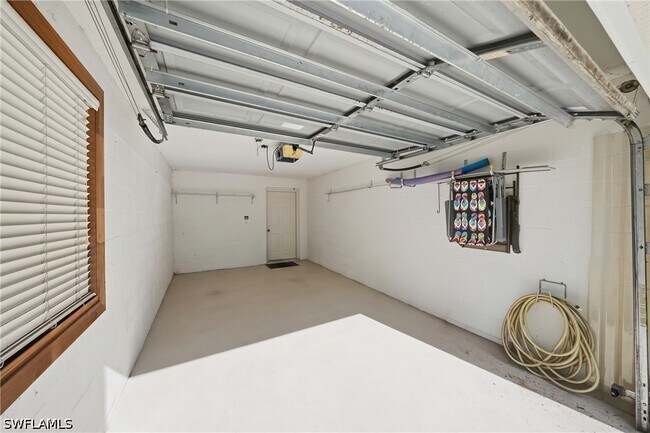 Foto del edificio - 3320 W Crown Pointe Blvd
