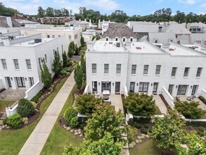Building Photo - 319 S Esplanade
