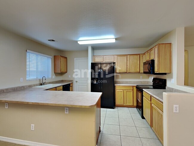 Building Photo - 2451 S 160th Dr