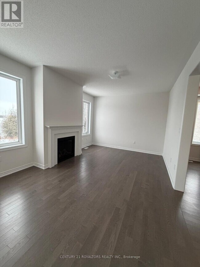 Building Photo - 303 Trillium Ct