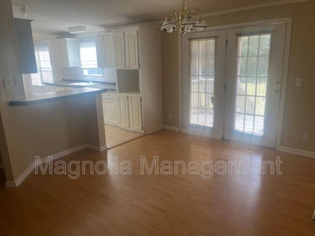 Foto del edificio - 230 Wilson-Fuller Rd