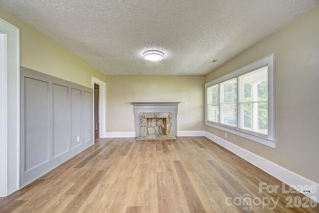 Building Photo - 2202 W Stage Coach Trail