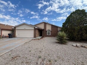 Building Photo - 1474 Discovery