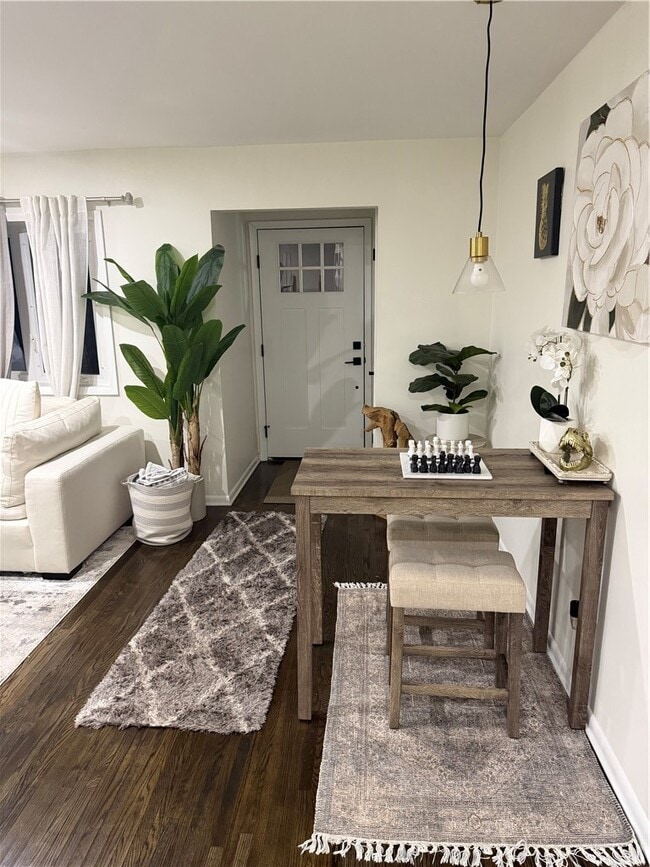 Foto del edificio - 1560 Blossom Rd