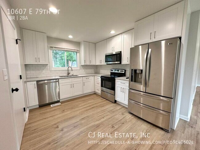 Foto del edificio - 10607 E 79th St