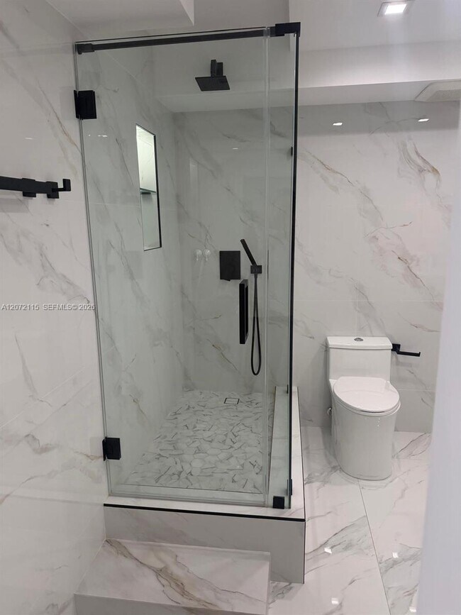 Foto del edificio - 251 174th St