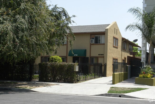 Foto del edificio - 4732 Elmwood Ave
