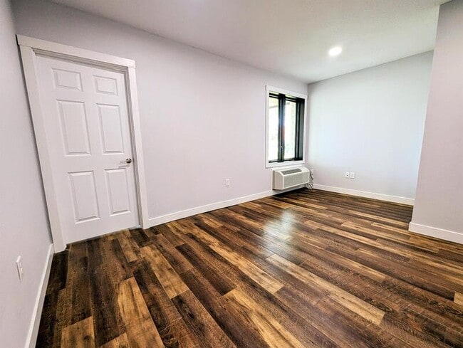 Foto del edificio - 413 Jefferson St