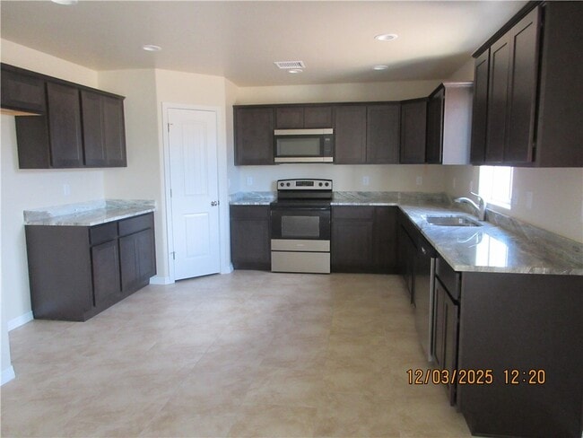 Foto del edificio - 3327 N Central St