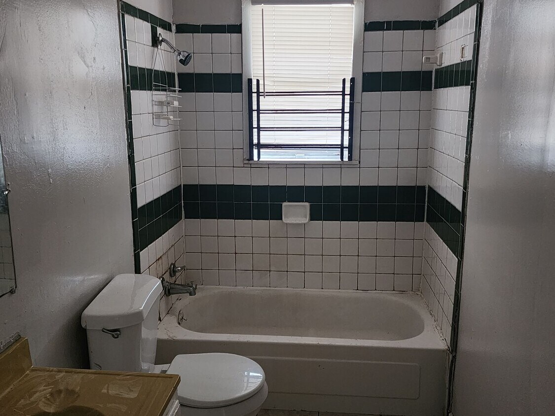 Foto del edificio - Special!!  Half off deposit!