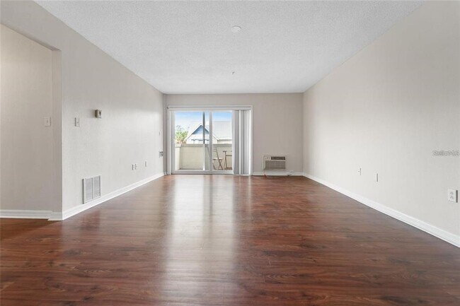 Foto del edificio - 406 S Cedar Ave