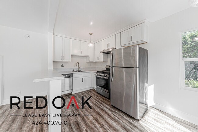 Foto del edificio - 641 N Serrano Ave