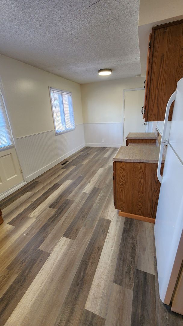 Building Photo - Updated 3BR SW Rancher with oversized garage priced right!