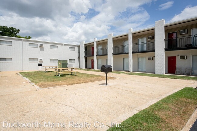 Building Photo - 603 Hargrove Rd E