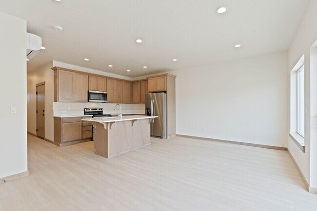 Building Photo - 3578 Blaze Loop