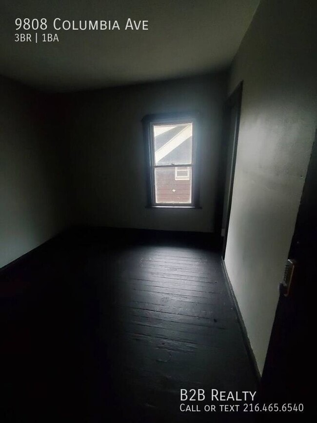 Foto del edificio - 9808 Columbia Ave