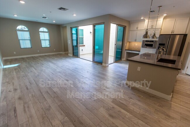 Foto del edificio - 3855 S McQueen Rd