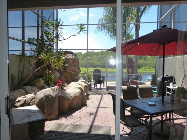 Building Photo - 1592 Lago Vista Blvd