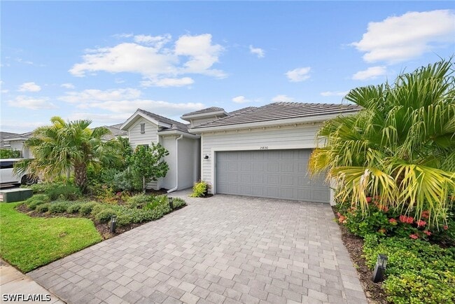 Building Photo - 15850 Sugar Hl Dr