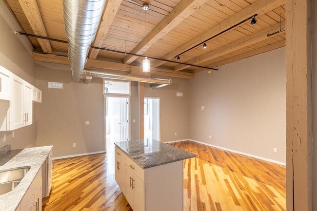 Foto del edificio - 116 N 4th St