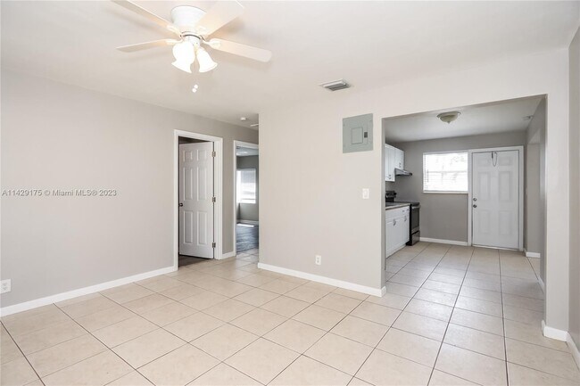 Foto del edificio - 5409 N Andrews Ave