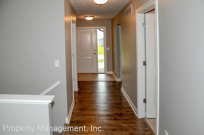 Building Photo - 4 br, 3 bath House - 1141 N 99th St.