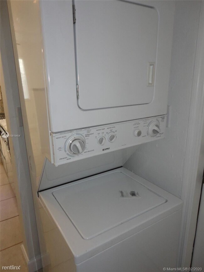 Foto del edificio - 2 br, 1 bath  - 3130 Hibiscus St
