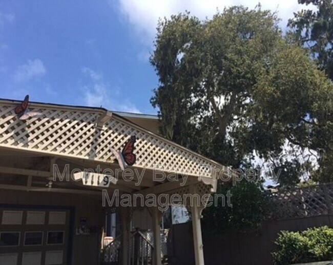 Building Photo - 1119 Montecito Ave