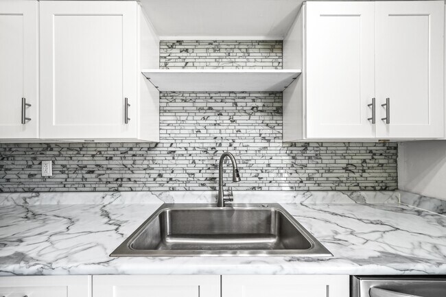 Foto del edificio - 4707 Fishcreek Rd