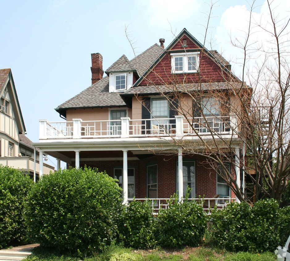 1609 N FRONT St Apartments in Harrisburg, PA