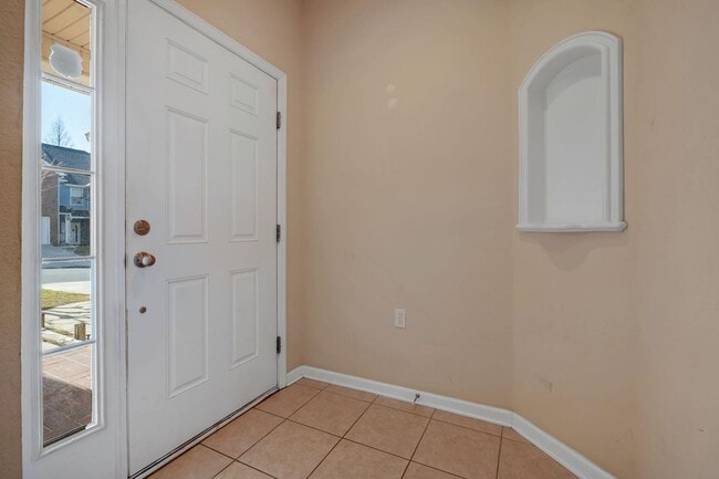 Photo - Spacious 3 Bedroom Townhome with Fireplace & Deck