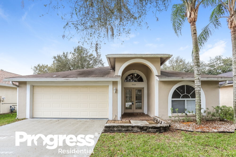Foto principal - 4425 Preston Woods Dr