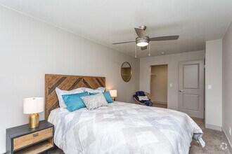 2BR, 1BA - 720 SF - North 49 Apartments