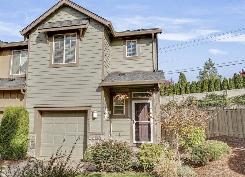 16322 SE Scoria Ln, Damascus, OR 97089 Townhome Rentals in Damascus