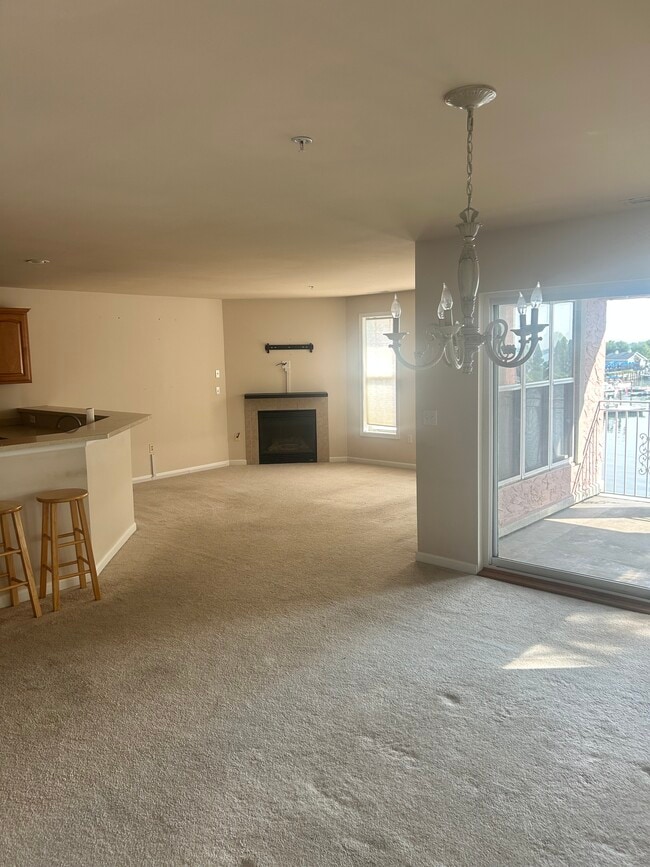 Foto del edificio - 7712 Yacht Club Dr