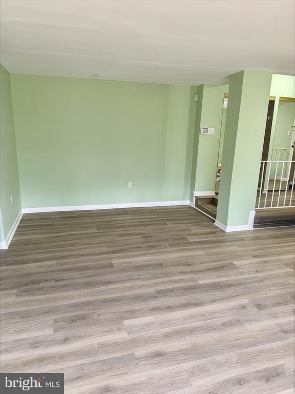 Foto del edificio - 15712 Dorset Rd