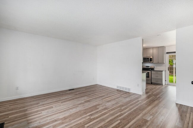 Foto del edificio - ? Move-in Ready & Fully Renovated! ?