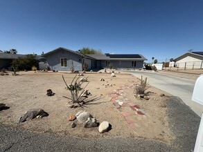 Building Photo - 74404 Pinon Dr