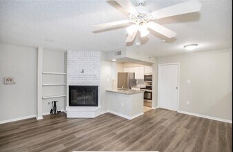 Building Photo - 260 El Dorado Blvd
