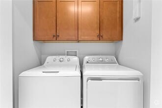 Building Photo - 7153 Challenger Cir