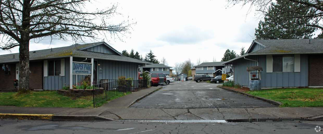 Primary Photo - Draper Park Apartments