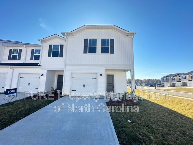 Building Photo - 3553 Backwater St
